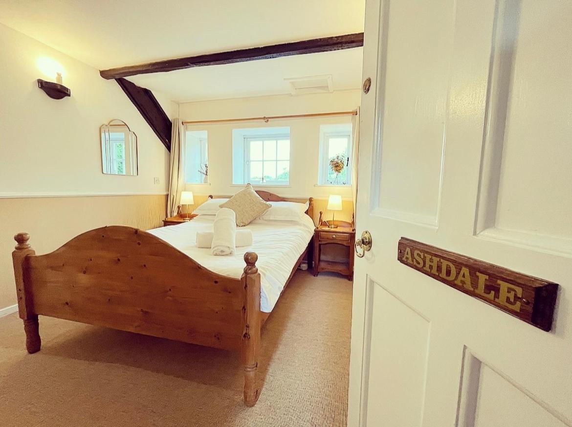 Burnley House Bed & Breakfast Hutton le Hole Esterno foto